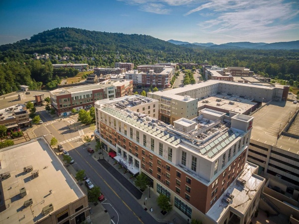 Hilton Asheville Biltmore Park image 2